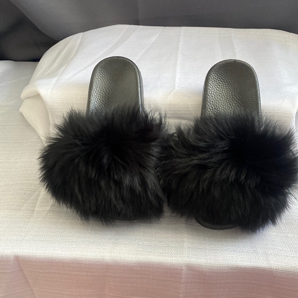 Kids slip on sandals